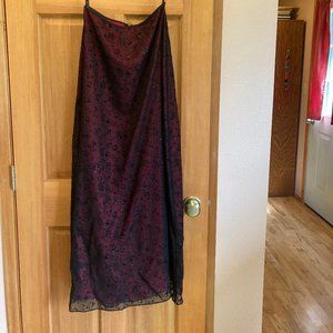 Burgundy evening skirt with black sparkle accent, size 5/6